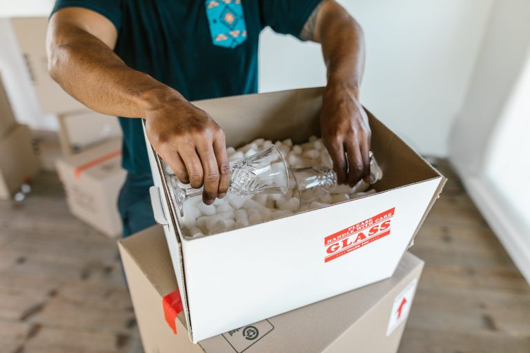 How Do Custom Boxes Make Your Shipping Secure and Easier?