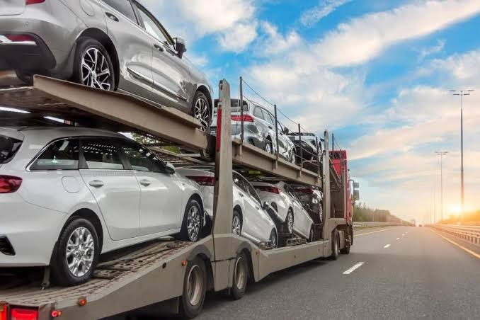 How Do Seasonal Trends Affect the Car Transport Industry?